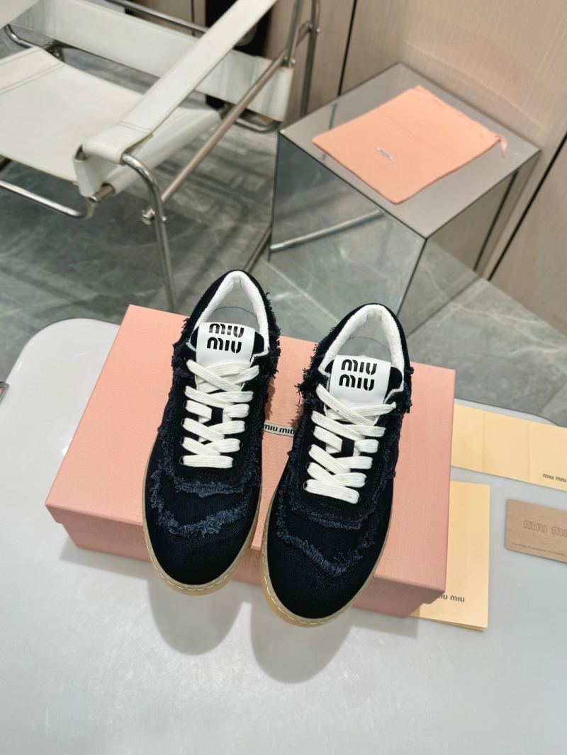 Miu Miu Casual Shoes